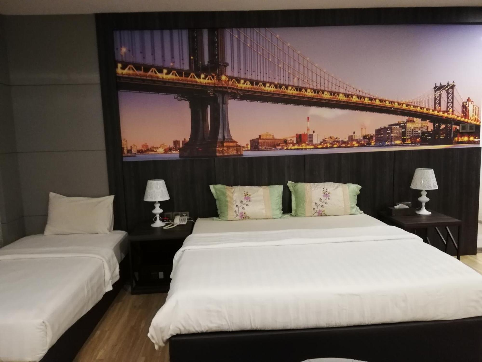 Ease Hotel Кота-Кінабалу Екстер'єр фото